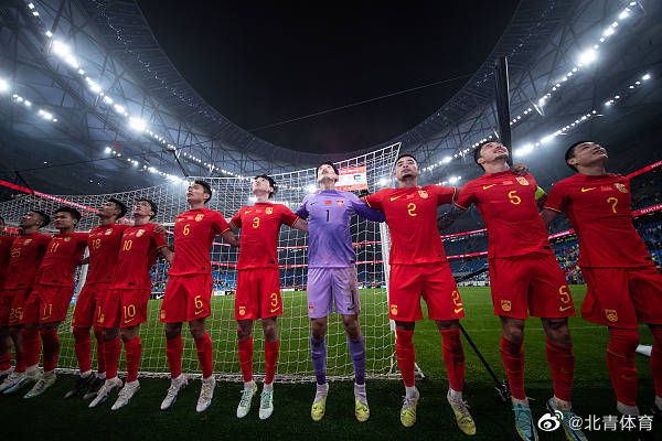 李泰来到嘴边的六亿五千万被对方硬生生逼了回去，心中自然是一万个不忿。